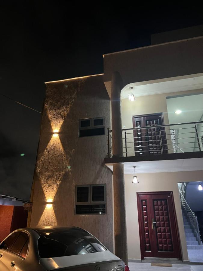 Akua'S Cottage Accra Luaran gambar